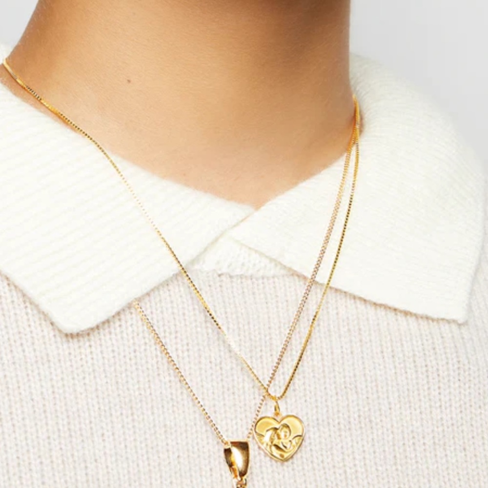 The M jewelers tiny angel heart pendant necklace gold